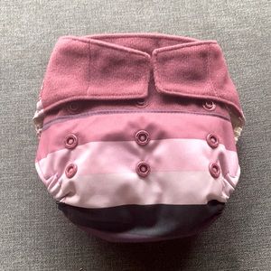 Grovia hybrid diaper with snap in soaker pad